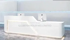 Luxury Executive Reception Table