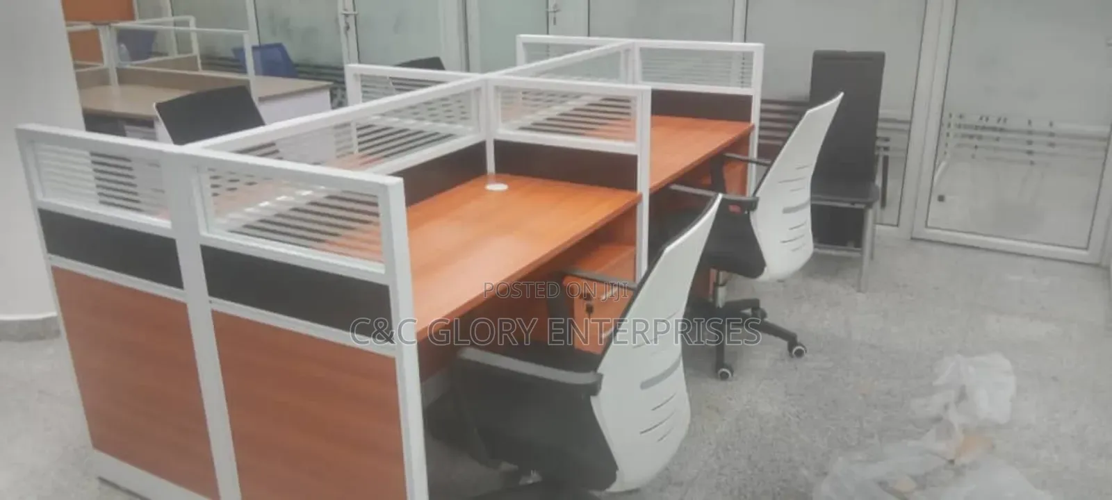 4 Seater Work Station