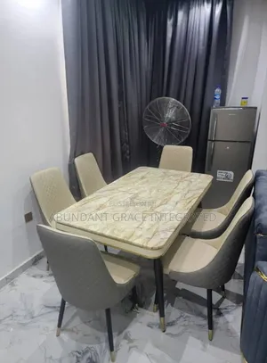 High End Dinning Set.