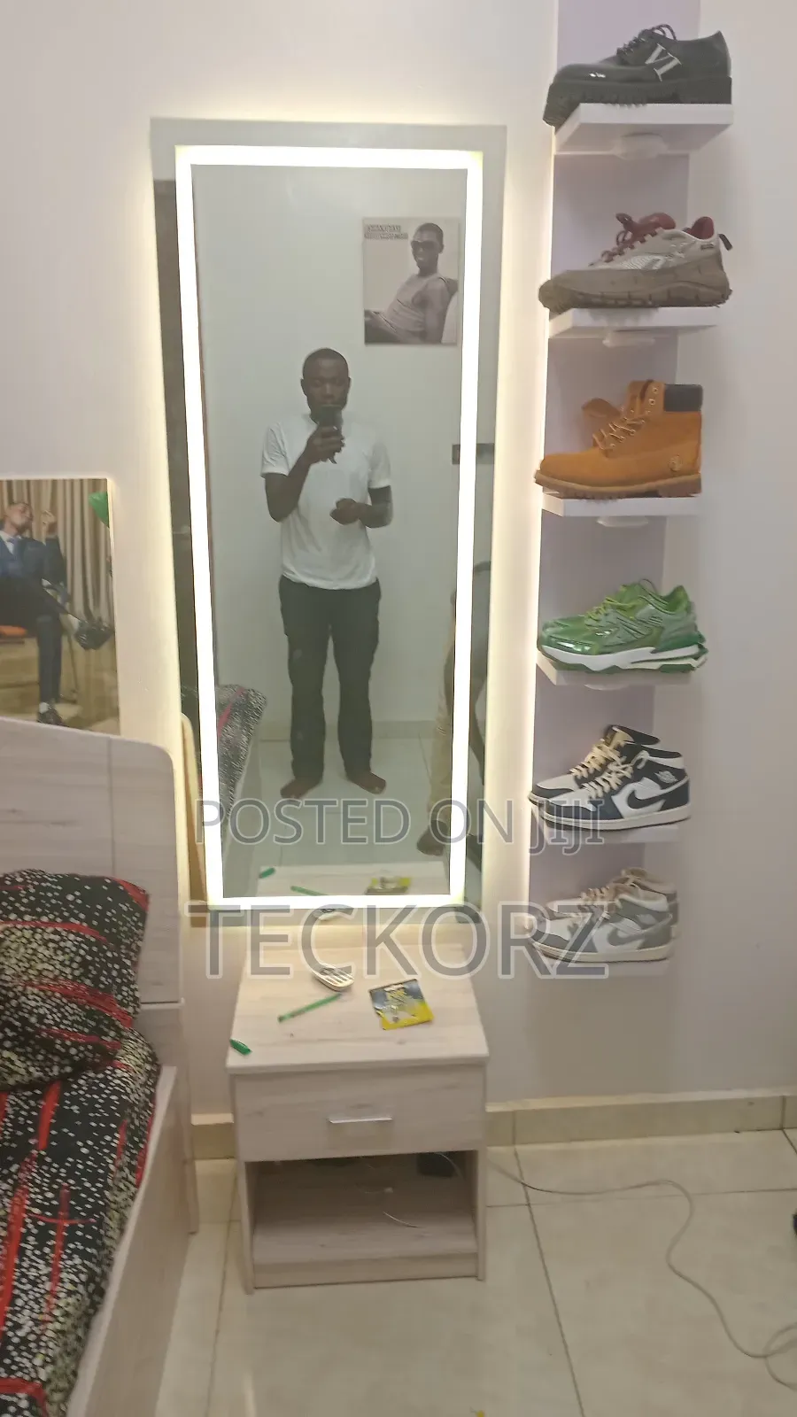 Led Dressing Mirror With Shoe Rack