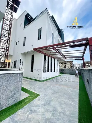 6bdrm Duplex in Ikate for sale