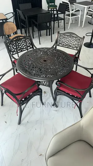 Good Outdoors Set for People's
