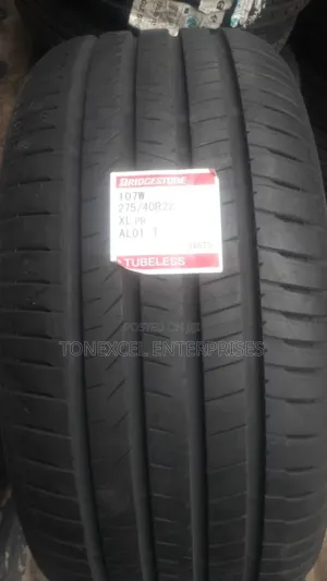 275/40/22 Bridgestone, Continental, Michelin