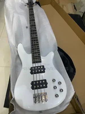 Alvarez Four STRJNGS Bass