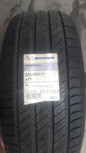Michelin 215/55/17