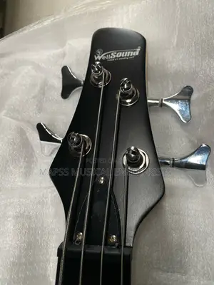 Four String Well Sound Bass
