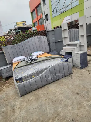 Executive Padded 6by6 Bed With Its Accessories.