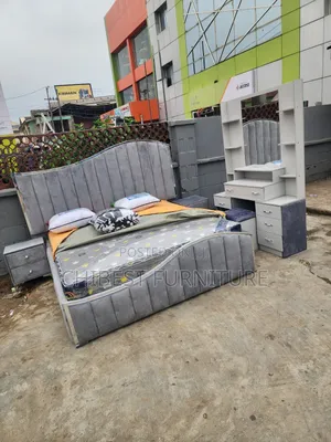 Grey 6by6 Upholstery Bed Made With Durable Materials