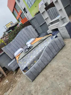 Topnotch Padded 6by6 Bed Set.