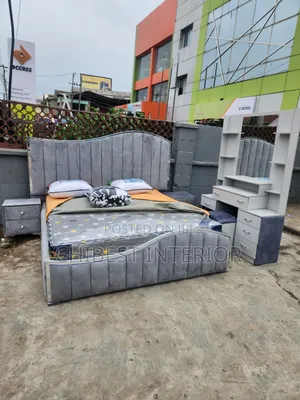 Executive Bed With Its Side Drawers and Dressing Mirror