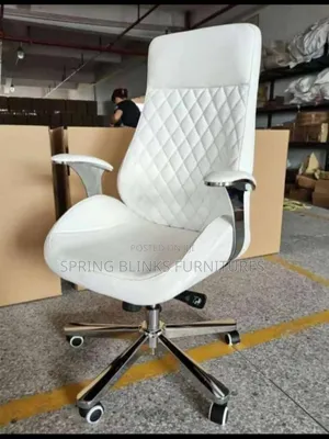 Standard Executive Swivel Chair