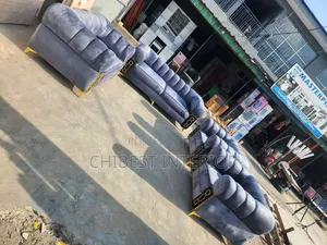 Executive Sofa Used in Homes, Hotels Etc.