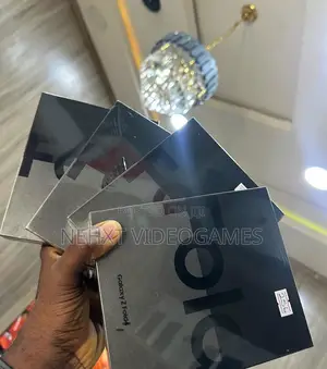New Samsung Galaxy Z Fold4 256 GB Black