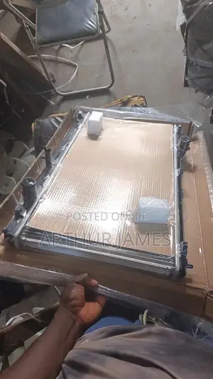Radiator Lexus Is250 2008