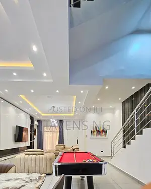 Luxury and Modern Waterfront 4-Bedroom Terrace Duplex