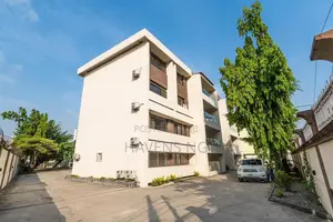 Dazzling and Modern 3-Bedroom Apartment