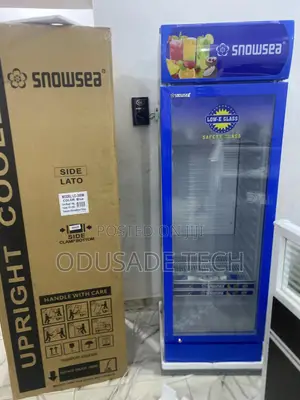 Temperature Trek Snowsea Showcase Chiller Lc-300w