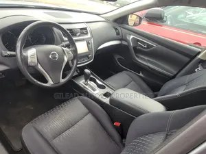 Nissan Altima 2.5 SV 2016 Gray