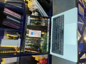 Laptop Apple MacBook Pro 2021 M1 16GB Apple M1 Pro SSD 1T