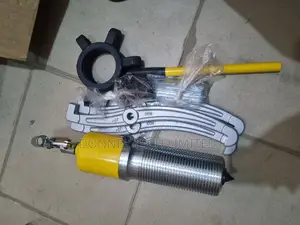 Zyl-30ton Hydraulic Gear Puller