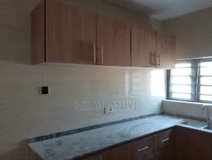 Kitchen Cabinet