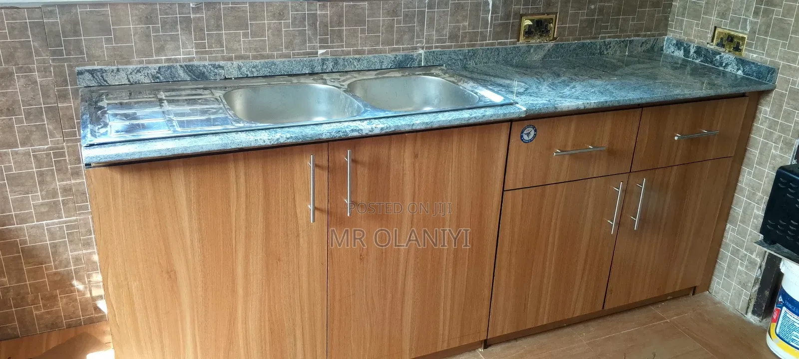 Kitchen Cabinet