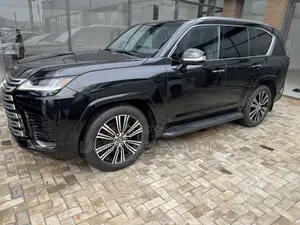Lexus LX 2022 Black