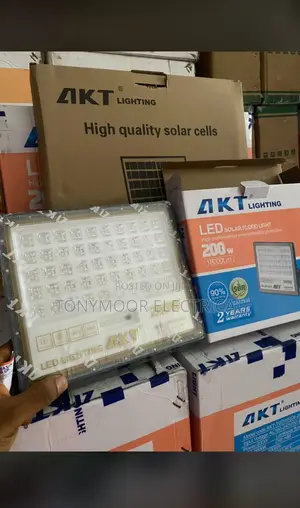 200watts Akt Light