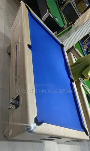 Switch Coin Operated Marble Top Snooker
