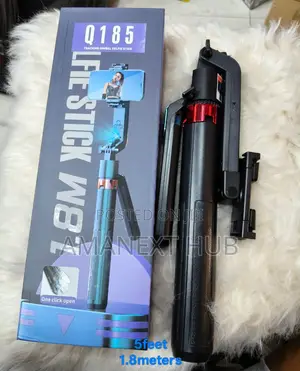 5ft Selfie Stick With an Ai Face Tracker