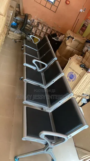 Standard Airport Chair 6in 1
