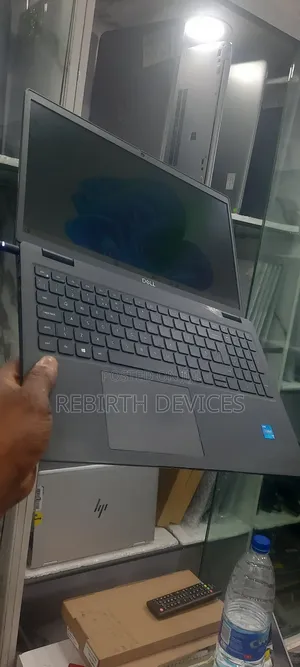 Laptop Dell Latitude 3520 8GB Intel Core i5 SSD 256GB