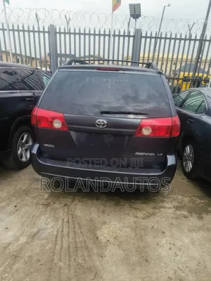 Toyota Sienna 2006 Blue