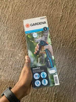 Gardena Cordless Assist Cut Pruning Shears