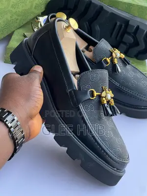 Gucci Patterned Matte Shoes