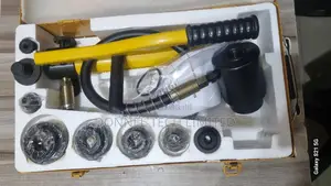 Syk-8a Hydraulic Hole Puncher