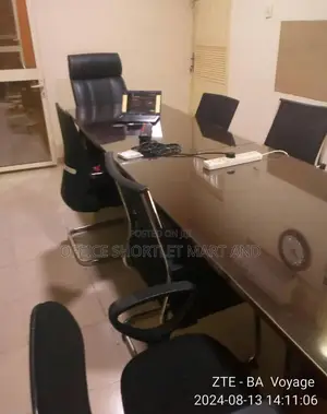 Office Space/Worskstation(Shortlet)