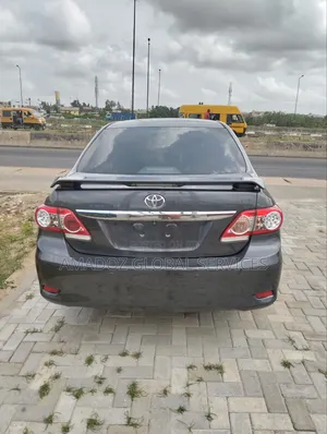 Toyota Corolla 2012 Gray