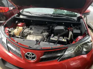 Toyota RAV4 2014 Red