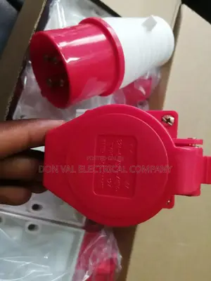 32ampsx4pin Industrial Plugs