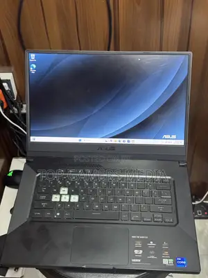 Laptop Asus TUF Dash F15 16GB Intel Core i7 SSD 512GB