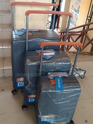 Set Of 3 Quality Complete Polypropylene Grey Luggages Wide Pole