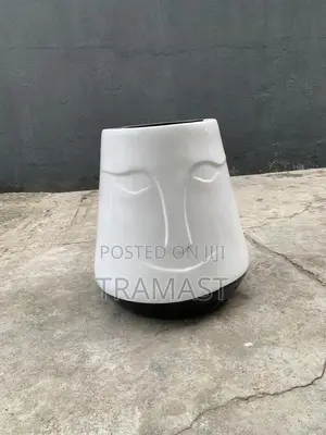 White And Black Face Deluxe Vase