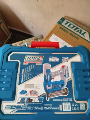 20v Total Brad Nailer