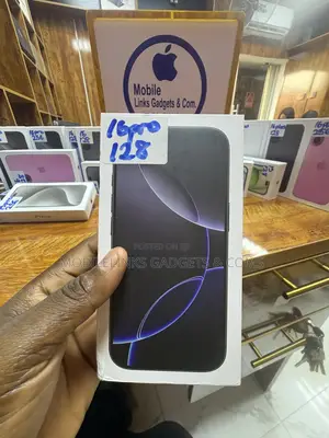 New Apple iPhone 16 Pro 128 GB Black