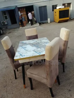 Brand New Top Quality 4 Seaters Faux Marble Dinning Set
