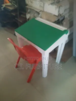 Good Four Legs Plastic Chair and Table for People's