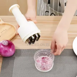 Manual Vegetable and Onion Chopper