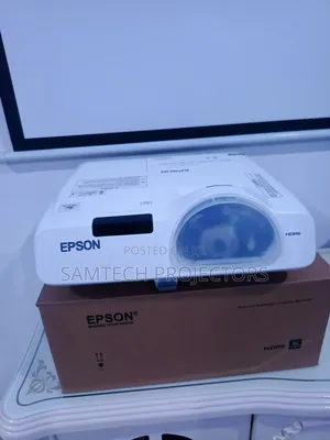 Short Throw Projector For Your Short Distance Projection
