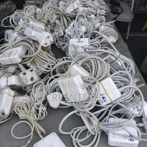 Original American And Uk Used Apple Macbook Chargers For Pro And Air